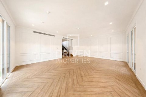 4 bedrooms Villa in Jumeirah, UAE No. 192906 16