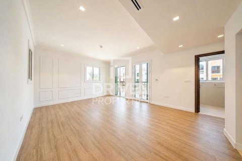 4 bedrooms Villa in Jumeirah, UAE No. 192906 9