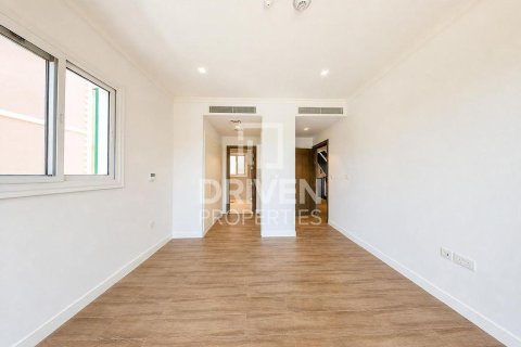 4 bedrooms Villa in Jumeirah, UAE No. 192906 13