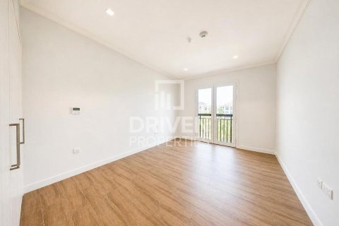 4 bedrooms Villa in Jumeirah, UAE No. 192906 10