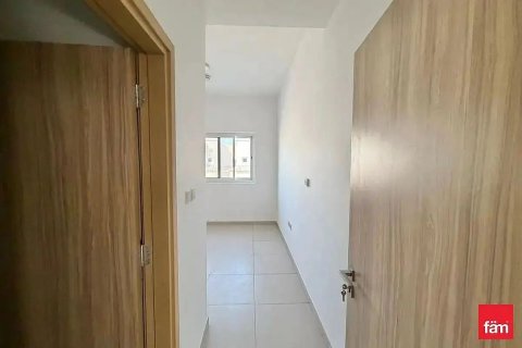 2 bedrooms Townhouse in Dubai, UAE No. 210104 4