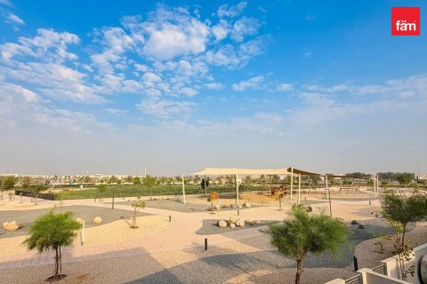 4 bedrooms Villa in Dubai, UAE No. 210103