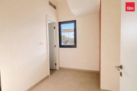 4 bedrooms Villa in Dubai, UAE No. 210103 9