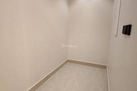 3 bedrooms Apartment in Riyadh, Saudi Arabia No. 67990 14