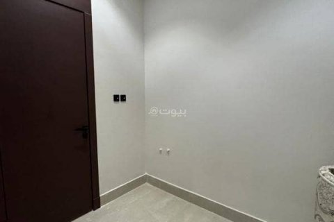 3 bedrooms Apartment in Riyadh, Saudi Arabia No. 67991 10