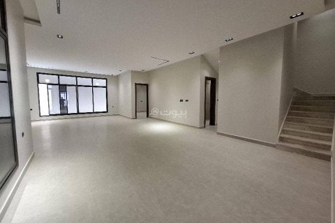 Villa de 6 dormitorios en Riyadh, Saudi Arabia No. 67988 6