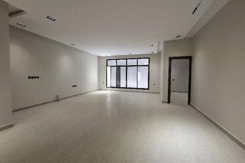 Villa de 6 dormitorios en Riyadh, Saudi Arabia No. 67988 5