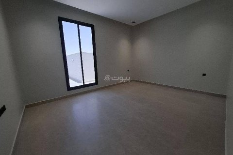 Villa de 6 dormitorios en Riyadh, Saudi Arabia No. 67988 21