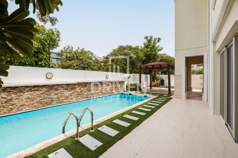 4 bedrooms Villa in District One, UAE No. 206340
