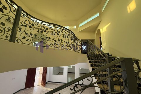 Villa de 7 dormitorios en Doha, Qatar No. 57242 15