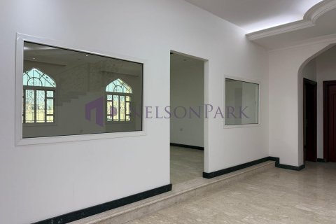 Villa de 7 dormitorios en Doha, Qatar No. 57242 16