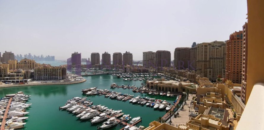3 bedrooms Apartment in Doha, Qatar No. 57236