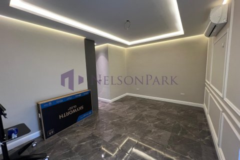 7 bedrooms Villa in Doha, Qatar No. 57967 6