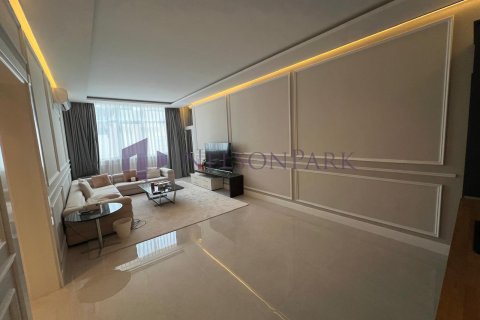7 bedrooms Villa in Doha, Qatar No. 57967 8