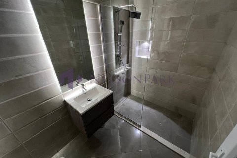 7 bedrooms Villa in Doha, Qatar No. 57967 27
