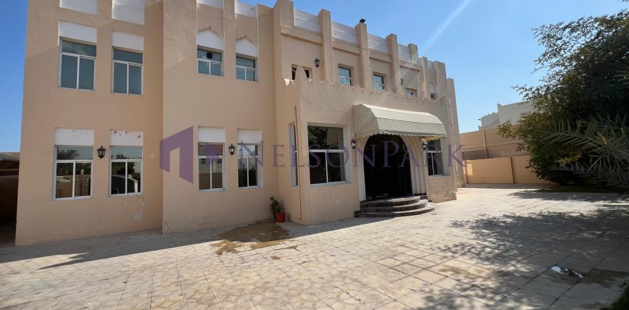 7 غرفة نوم  فيلا في الدوحة, Qatar رقم 57966