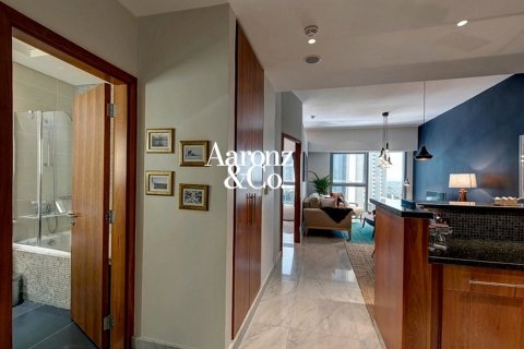 1 bedroom Apartment in Central Park Tower, UAE No. 210651 6