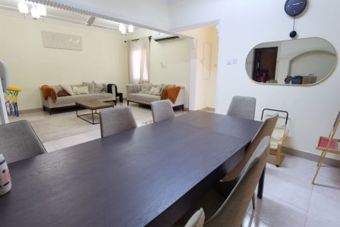 Villa de 4 chambres à Muharraq, Bahrain No. 59791 3