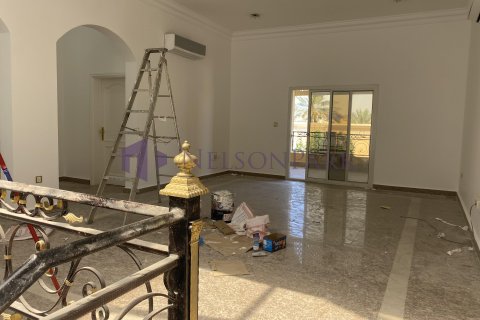 Villa de 4 dormitorios en Doha, Qatar No. 58216 14
