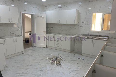 Villa de 4 dormitorios en Doha, Qatar No. 58216 5