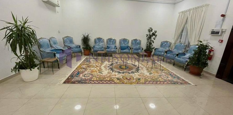 Villa de 6 dormitorios en Doha, Qatar No. 58229