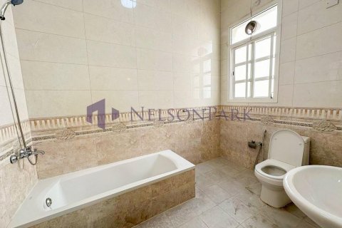 Villa de 6 dormitorios en Doha, Qatar No. 58229 21