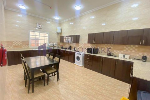 Villa de 6 dormitorios en Doha, Qatar No. 58229 8