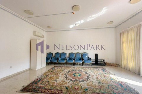 Villa de 6 dormitorios en Doha, Qatar No. 58229 12