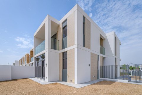 Villa de 4 dormitorios en Ruba, UAE No. 149092 16