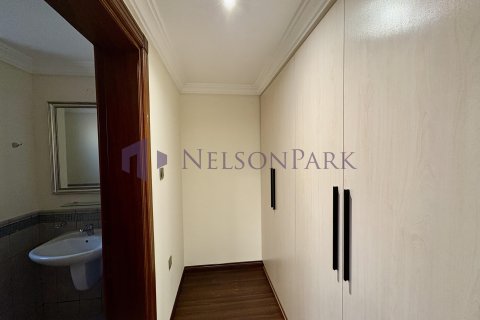 5 bedrooms Villa in Doha, Qatar No. 58275 14