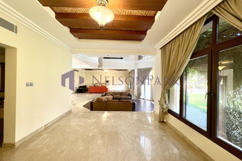 5 bedrooms Villa in Doha, Qatar No. 58275 16
