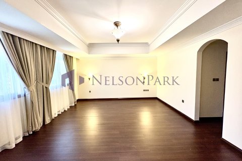 5 bedrooms Villa in Doha, Qatar No. 58275 11