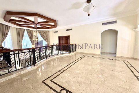 5 bedrooms Villa in Doha, Qatar No. 58275 22