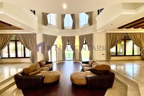 5 bedrooms Villa in Doha, Qatar No. 58275 18