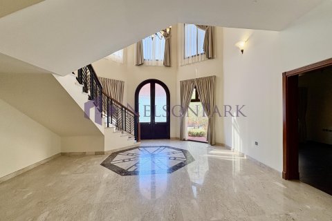 5 bedrooms Villa in Doha, Qatar No. 58275 19
