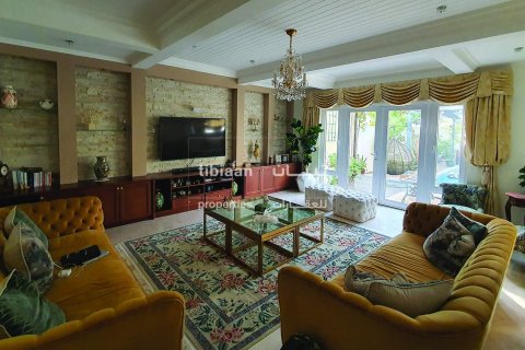 Villa Gemela de 5 dormitorios en Bawshar, Oman No. 53767 9