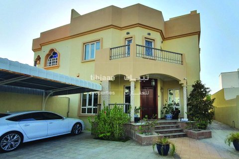 Villa Gemela de 5 dormitorios en Bawshar, Oman No. 53767 3