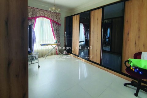 Villa Gemela de 5 dormitorios en Bawshar, Oman No. 53767 16