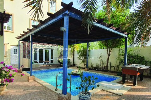 Villa Gemela de 5 dormitorios en Bawshar, Oman No. 53767 4