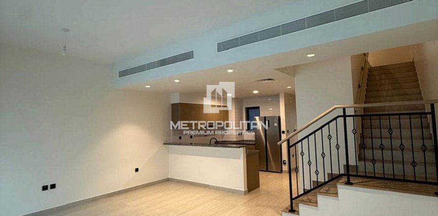 Townhouse de 4 chambres à Damac Lagoons, UAE No. 128639