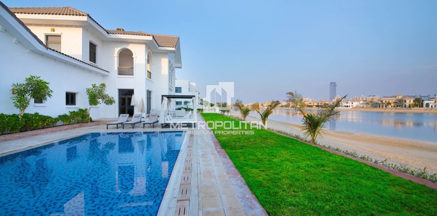 Villa de 5 chambres à Signature Villas, UAE No. 128635