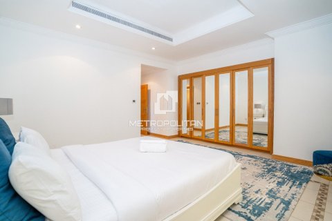 Вилла с 4 спальнями в Garden Homes, ОАЭ №128641 13