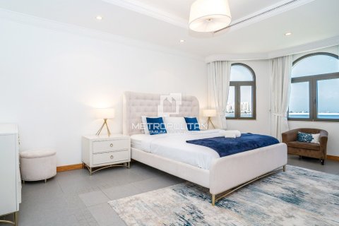 Вилла с 4 спальнями в Garden Homes, ОАЭ №128641 22