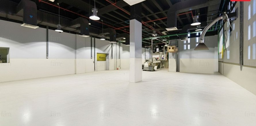 163.5m² Shop in Al Furjan, UAE No. 187361