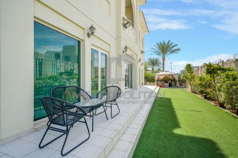 Villa de 4 chambres à North Village, UAE No. 128953 24
