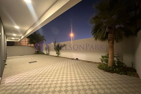 Villa de 5 chambres à Doha, Qatar No. 58370 4
