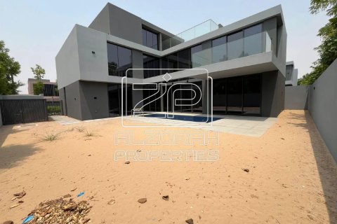 4 bedrooms Villa in Tilal City, UAE No. 207872