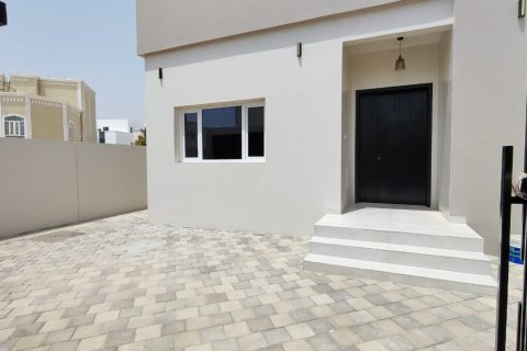 Villa Jumelée de 5 chambres à Al Ansab, Oman No. 98805 16