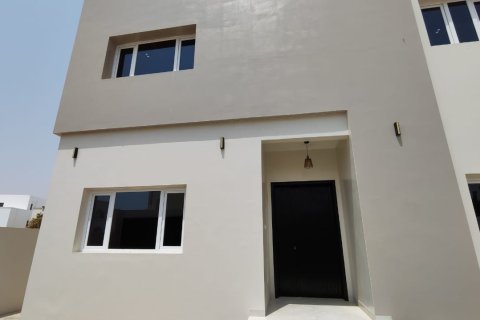 Villa Jumelée de 5 chambres à Al Ansab, Oman No. 98805 3