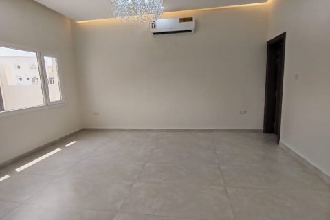 Villa Jumelée de 5 chambres à Al Ansab, Oman No. 98805 6